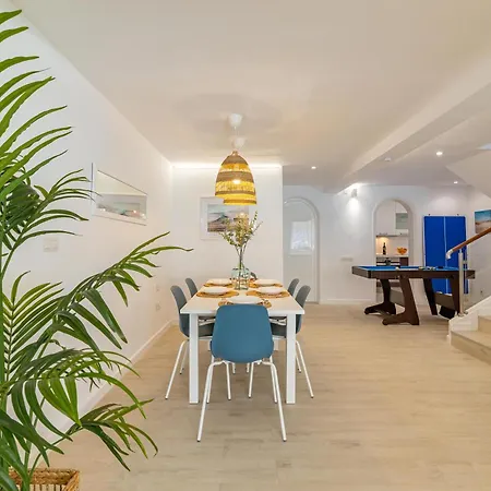 Σπίτι διακοπών Canarian - Yucatan Coastal Hideaway *